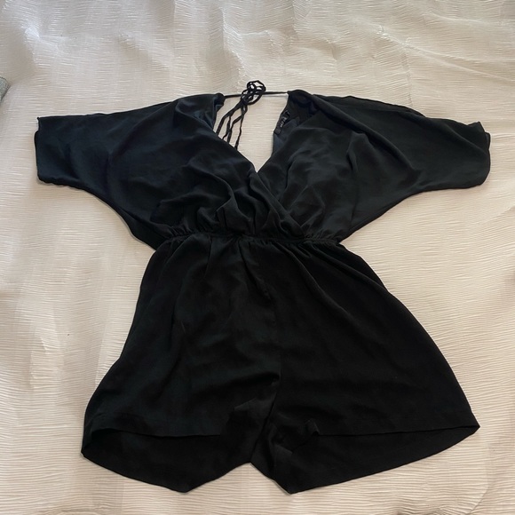 Romper - Picture 2 of 3